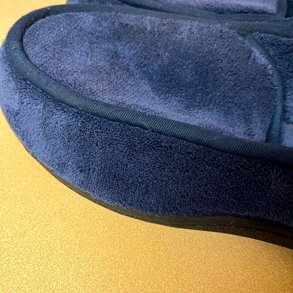 Totes Men’s Plush Memory Foam Insulated Slipper - image 2